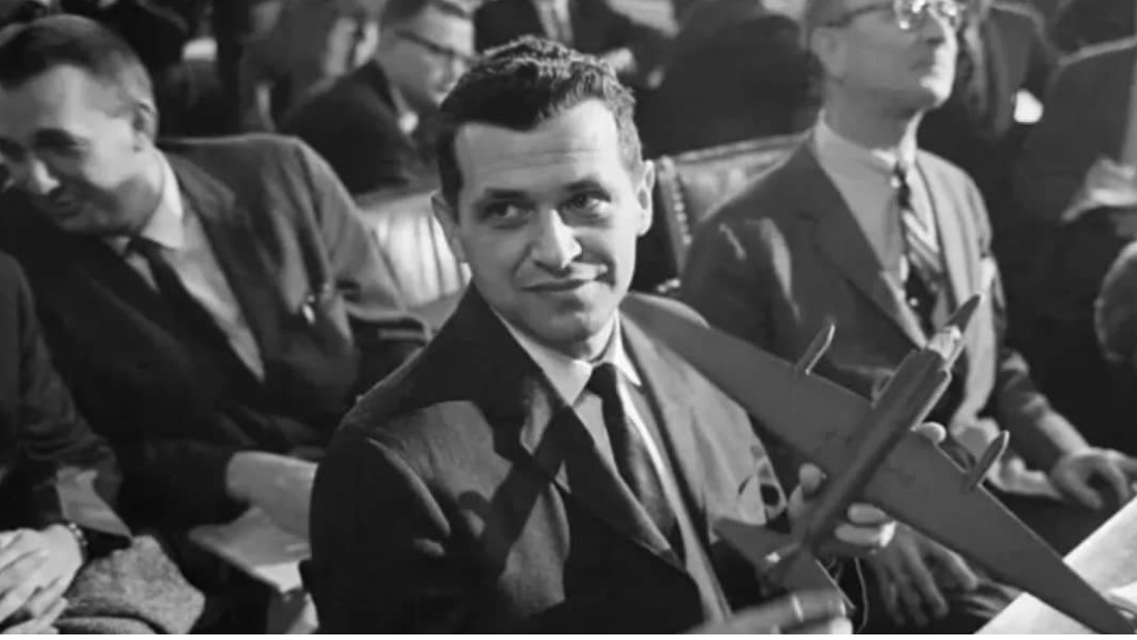 قصة الجاسوس الأمريكي الذي أُسقطت طائرته فوق روسيا عام 1960