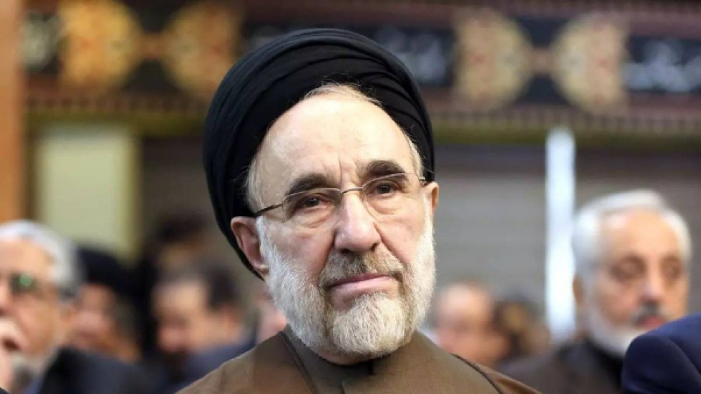 بعد إصابته بجلطة… نقل الرئيس الإيراني الأسبق محمد خاتمي إلى المستشفى