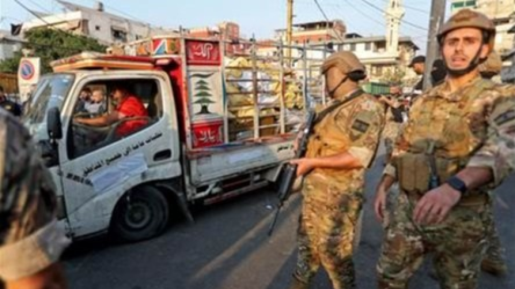 موفدان للرئيس الفلسطيني في لبنان لتنفيذ قراره بتسليم السلاح نجله ياسر يبحث عن العقارات... والفصائل المعارضة خارج القرار