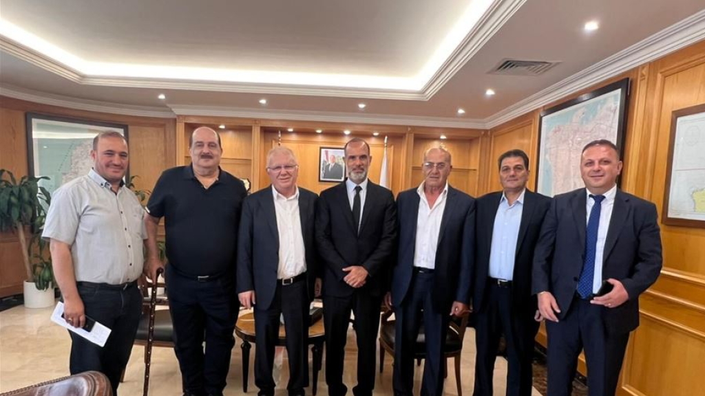 الضاهر ورؤساء بلديات يتابعون موضوع طرقات البقاع الأوسط مع وزير الأشغال