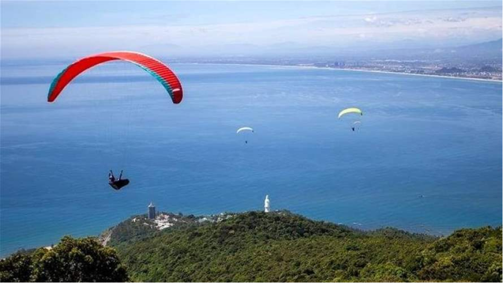 رسميا.. وزارة الشباب والرياضة تمنع ممارسة رياضة الـ Acro-Paragliding في لبنان