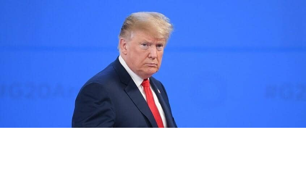 ترامب يبعث برسالة إلى زيلينسكي بمناسبة يوم استقلال أوكرانيا