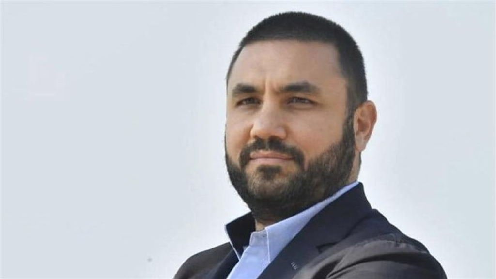 عائلة بركات تتبرأ منه.. والأخير يرد!