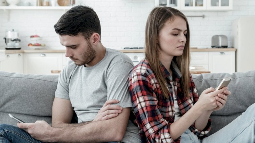 مرحباً بكم في عالم لا نحتاج فيه إلى التحدث مع الآخرين مطلقاً!