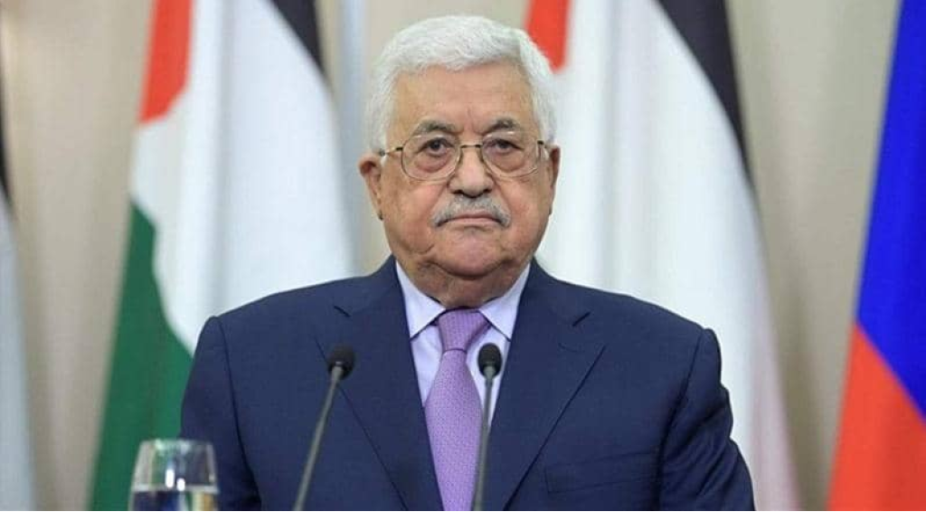 عباس: سلاح مخيمات لبنان لا دور له الآن