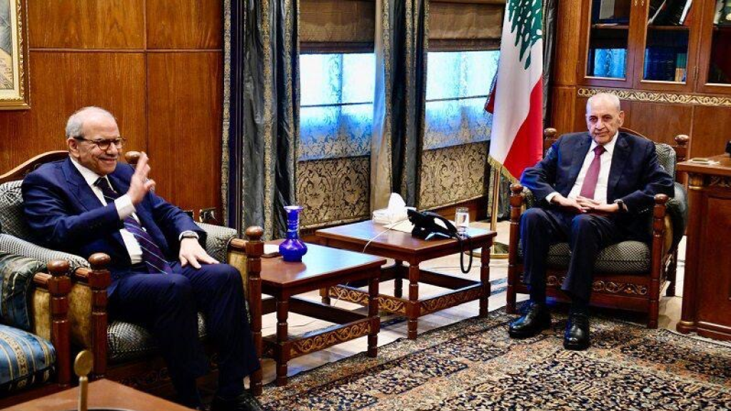 عودة التشاور بين الرئاسات الثلاثة يحدث انفراجاً داخلياً؟