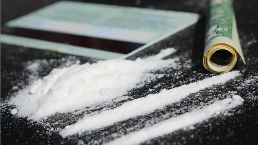 من نيجيريا إلى لبنان... تهريب كوكايين عن طريق البلع