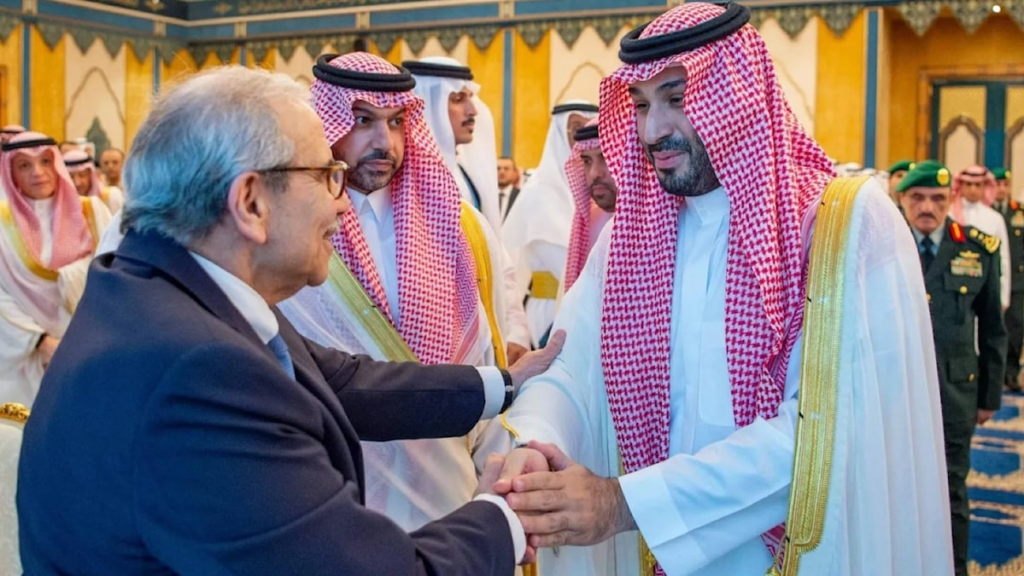 وثائق دبلوماسية تكشف التزامات عون وسلام المبكرة بنزع السلاح | السعودية الأكثر تطرّفاً وتهوّراً: واجهوا حزب الله ولا تخشوه
