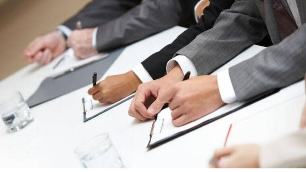 ما الهدف من مؤتمر “بيروت 1″… وهل ينجح؟