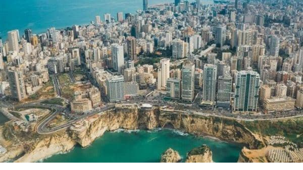 بفضل سواعد أبناء بيروت خابت آمال العدو الإسرائيلي باحتلال ثاني عاصمة عربية