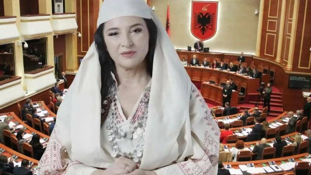 ألبانيا تعين أول 