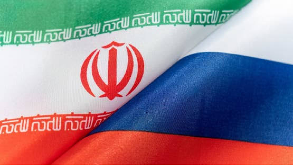 روسيا وإيران توقعان اتفاقات لبناء 8 محطات نووية
