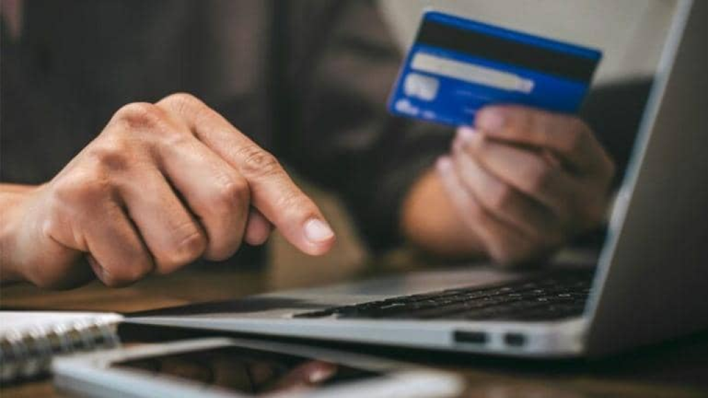 تسديد الضرائب بالبطاقات المصرفيّة… ما أهميّة القرار؟