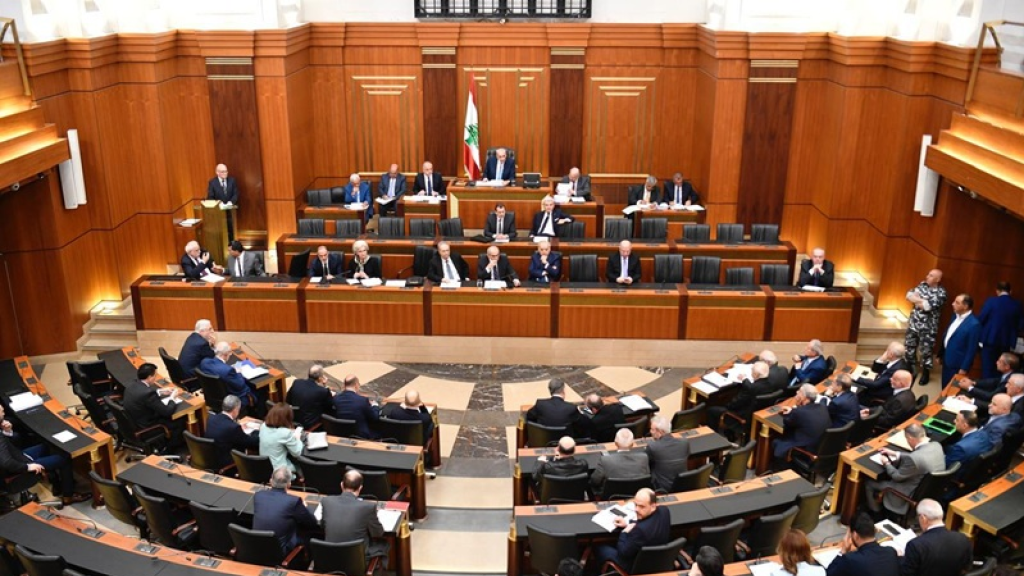 فرعية الإدارة أقرت مواد يمكن بتها بعد إقرار مواد على صلة بها
