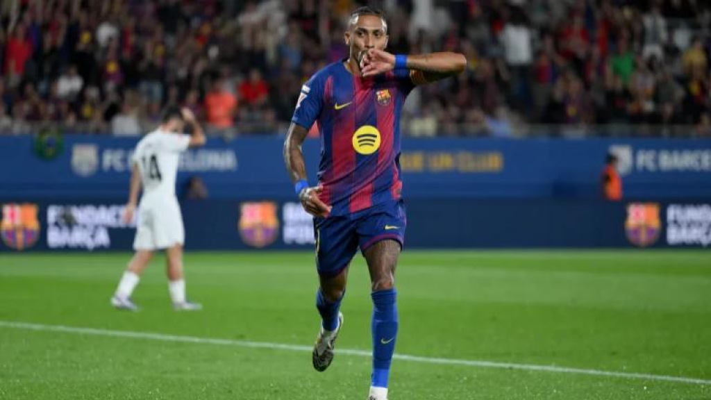 برشلونة يتلقى ضربتين موجعتين قبل مواجهة سان جيرمان
