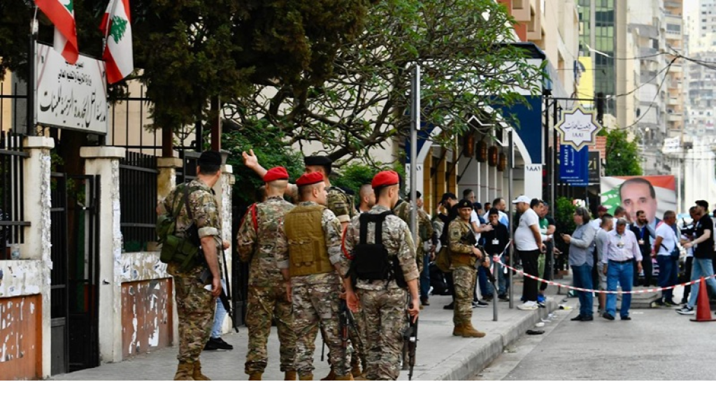 تمارين تدريبية للجيش في القاع