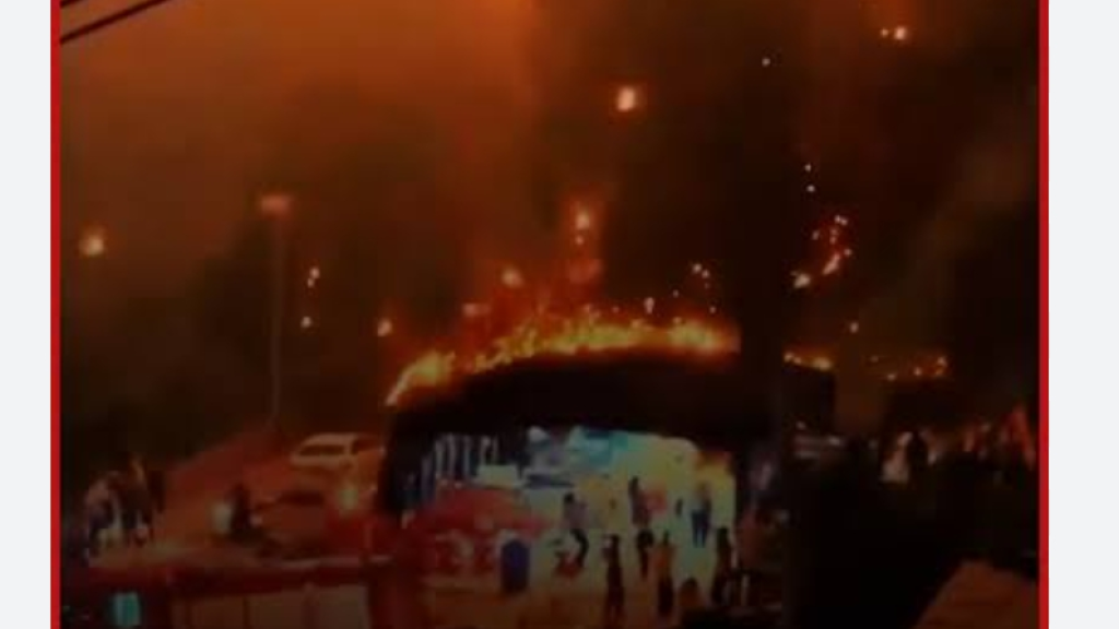 بالفيديو اصطدام مسيرة بالألعاب النارية في الصين