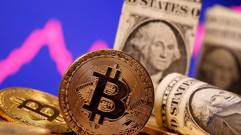 العملات المشفرة تسجّل قفزات جديدة.. بيتكوين تتجاوز 123 ألف دولار
