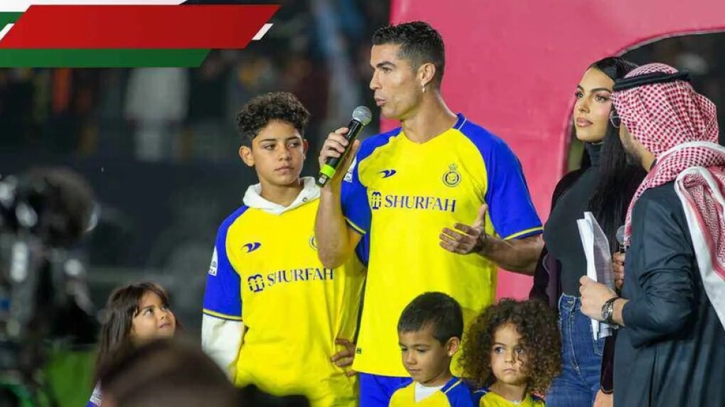 على خطى والده.. ريال مدريد يفتح الباب أمام كريستيانو جونيور