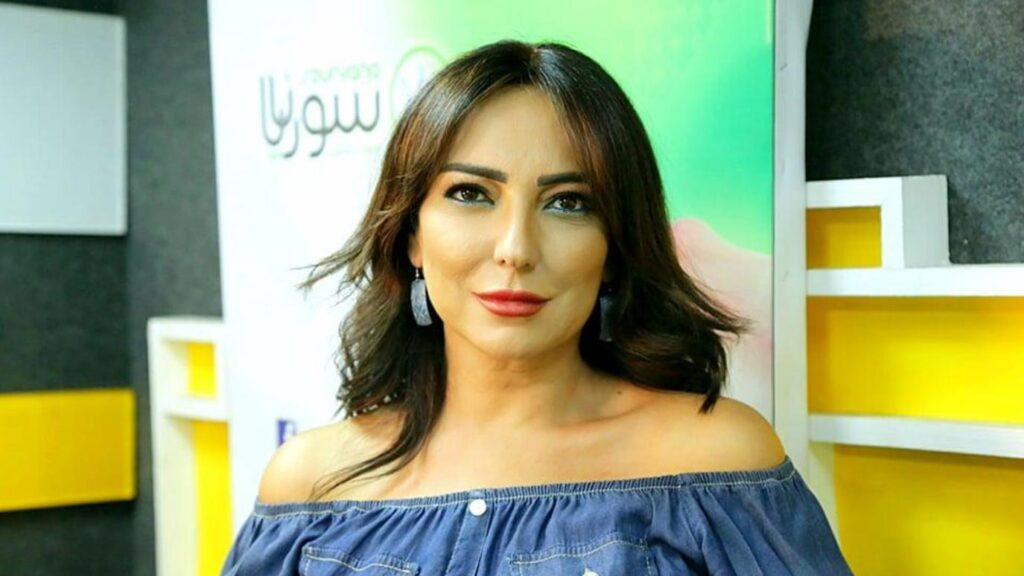 تطورات قضية تسجيلات ابنة أمل عرفة.. اعتذار وكشف حقائق