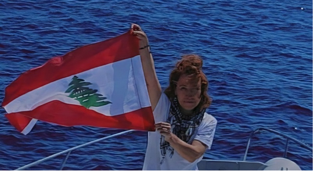 ترحيل اللبنانية لينا الطبّال إلى اليونان بعد اعتقالها من على متن “أسطول الصمود”