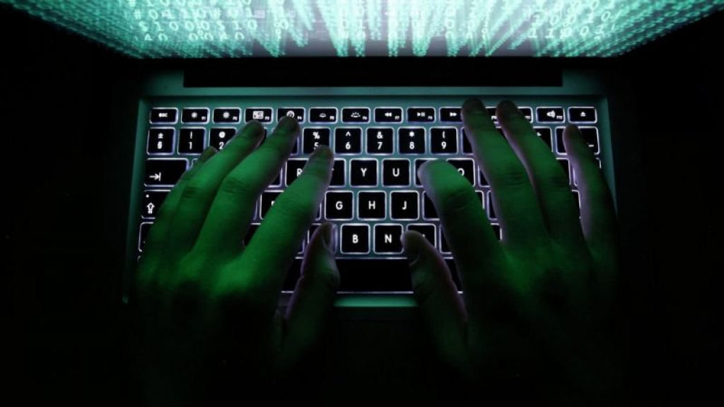 إيران تفكك شبكة تجسس تابعة للموساد يقودها حساب على “إكس”