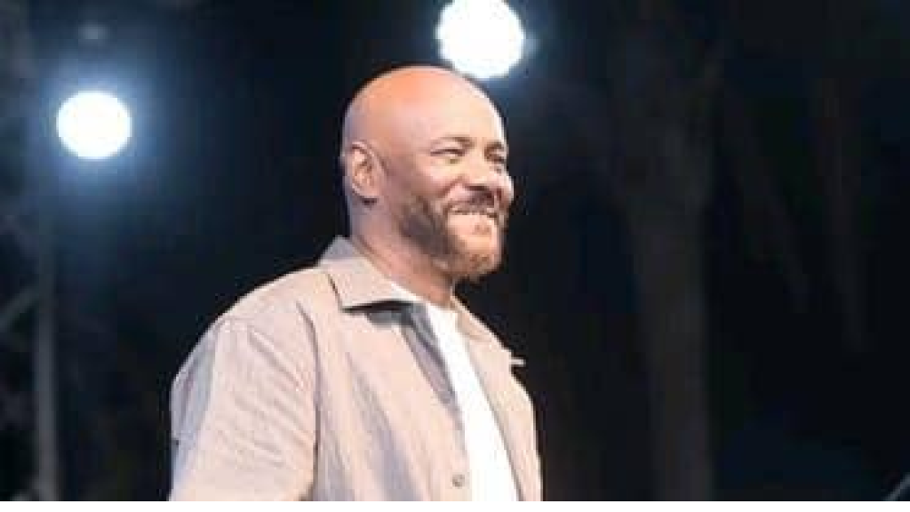تصريحات مغنٍ سوداني شهير تشعل جدلا واتحاد المهن يتدخل