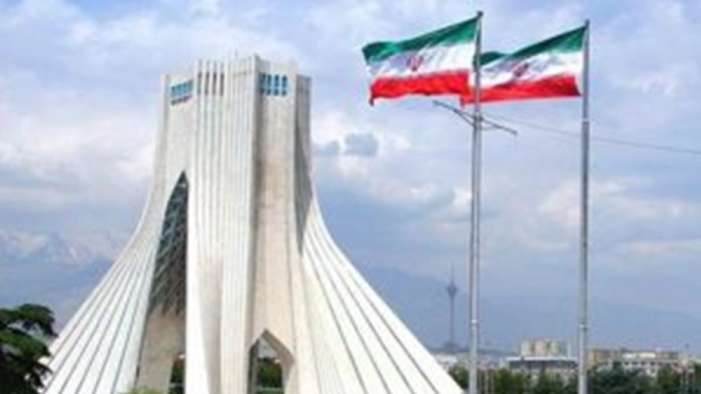 إيران تغيب عن قمة شرم الشيخ