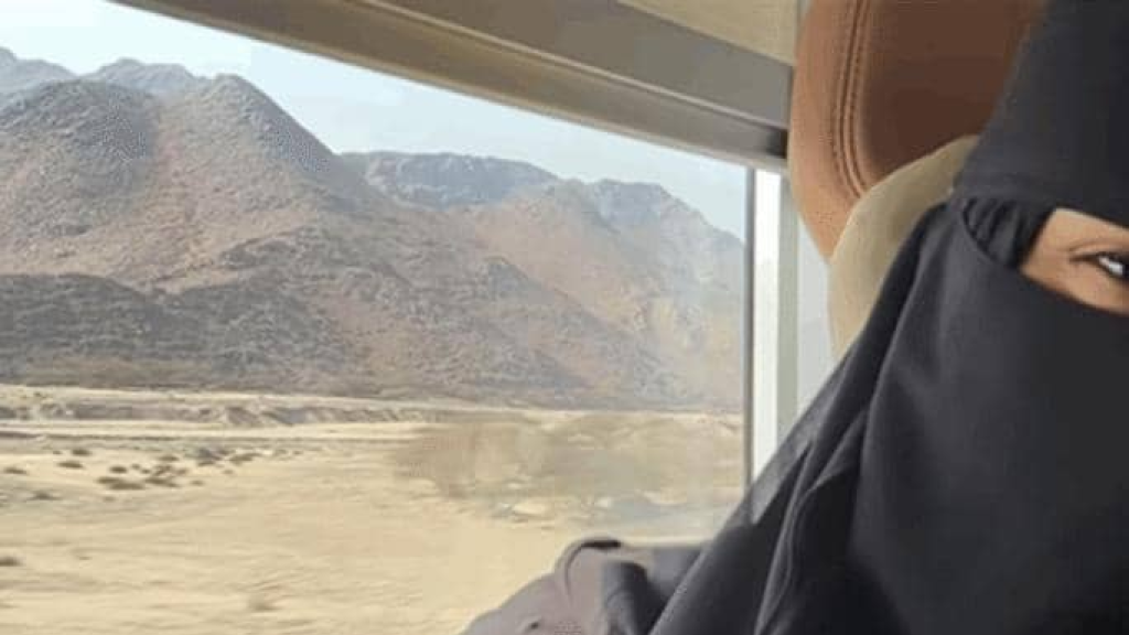 فنانة شهيرة تفاجئ جمهورها بالنقاب.. فمن هي؟ أكتوبر 14,