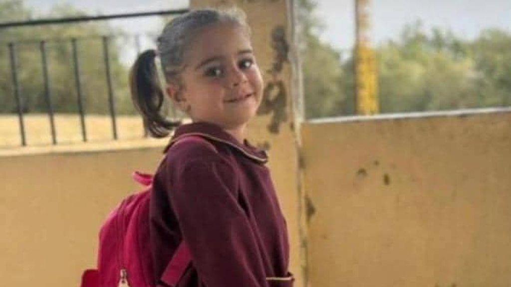 فاجعة في بلدة بزال.. اب يدهس طفلته عن طريق الخطأ