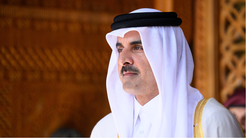 أمير قطر يدين خرق “إسرائيل” لوقف إطلاق النار