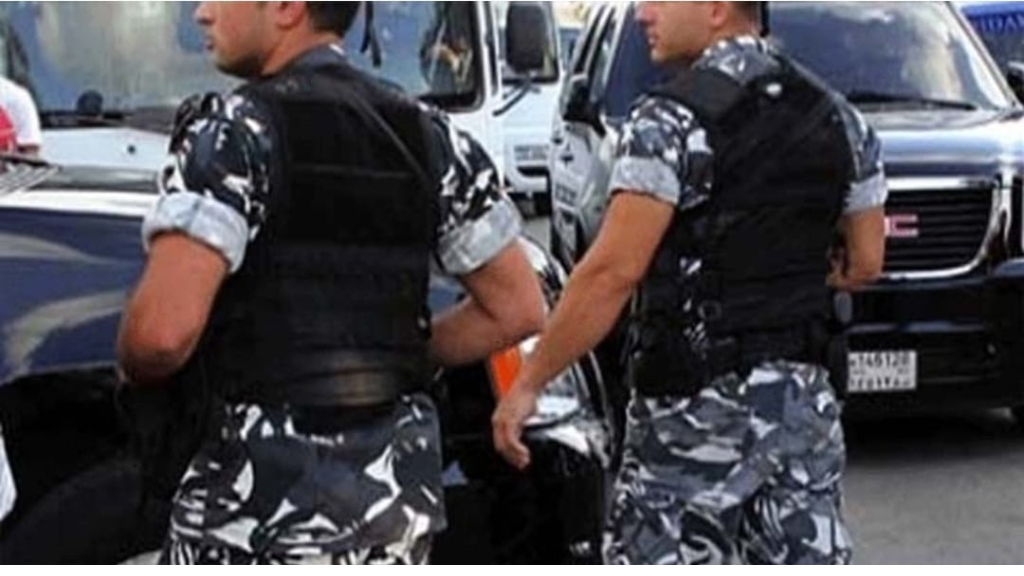 فضيحة دبلوماسية في لبنان.. توقيف ضابط بعد تسريب صور جوازات الوفد السوري