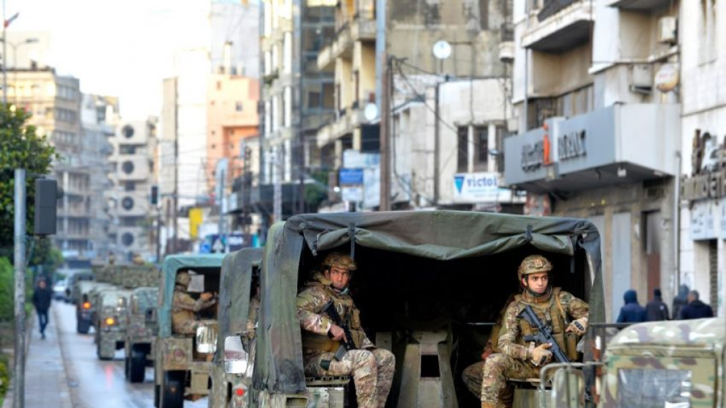 الجيش يضبط آلات لتصنيع المخدرات