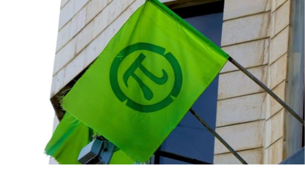 رغم العواصف السياسية...