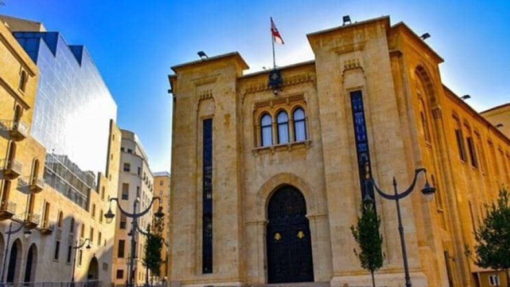 التلويح بمقاطعة جلسة الغد يُفاقم التأزم بين برّي وخصومه