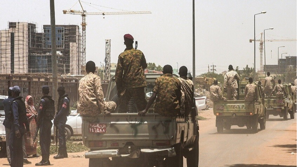 تحولات في السودان تهدد مصر.. كيف تراقب القاهرة الانقلاب على حدودها الجنوبية؟