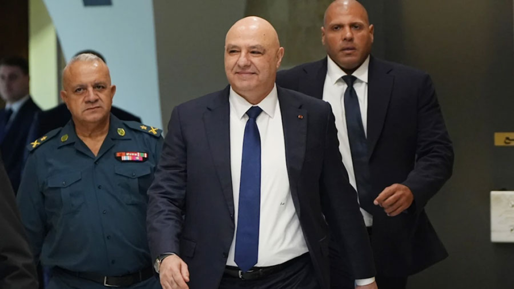 عون يطلب من قائد الجيش التصدي لأي توغل إسرائيلي في الأراضي الجنوبية المحررة