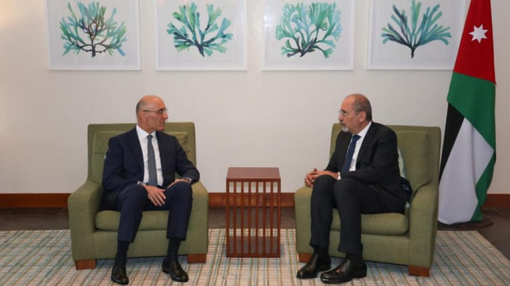 الحجار: نأمل من المجتمع الدولي الضغط على إسرائيل لتنفيذ التزاماتها