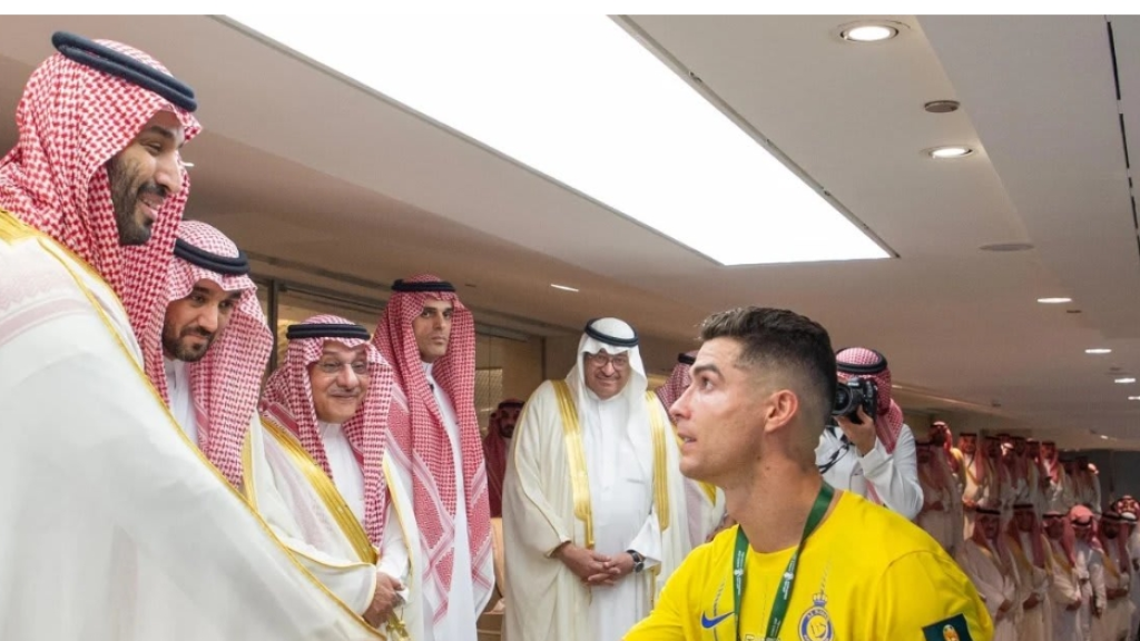 تصريح جديد من رونالدو عن محمد بن سلمان يشعل تفاعلاً
