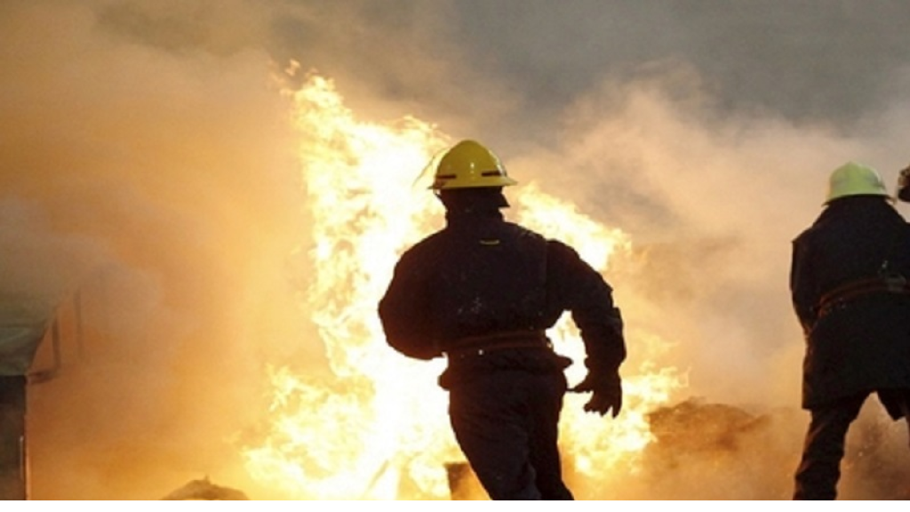 حريق في عين الرمانة (فيديو)
