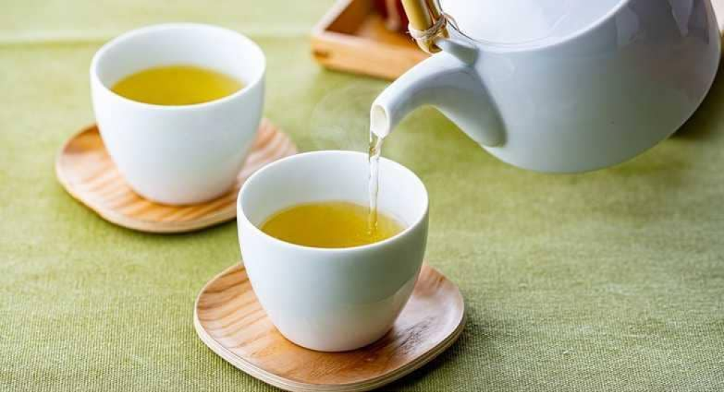 الجانب المظلم للشاي الأخضر.. تحذير من 6 آثار جانبية 