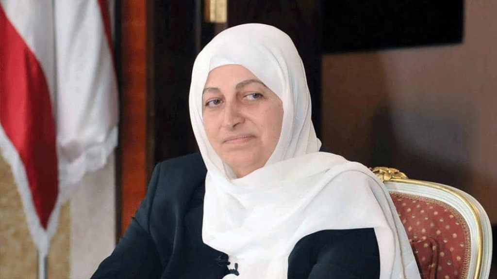 بهية الحريري استقبلت أسرة موظفي مؤسسة الحريري: مستمرون معكم