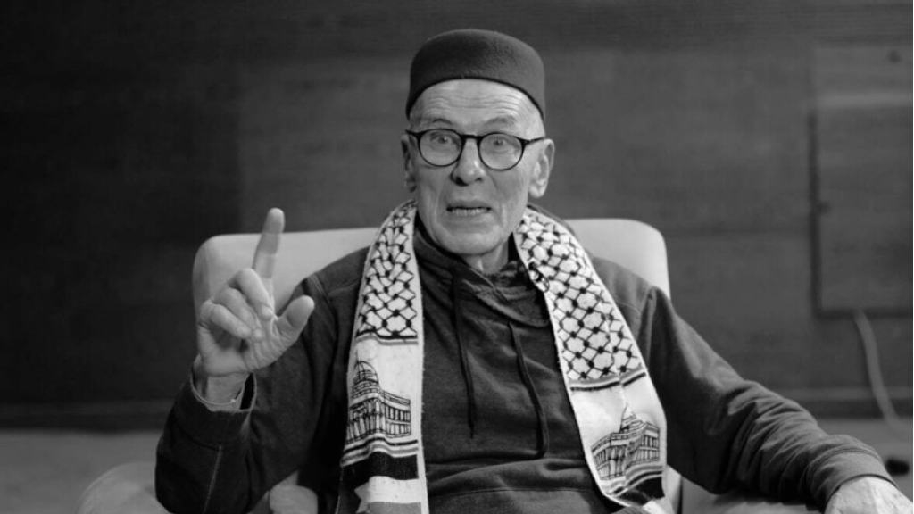 فلسطين تفقد صديقا صادقا.. صهيون أسيدون يهودي عاش بالكوفية الفلسطينية ووقف في وجه الصهيونية