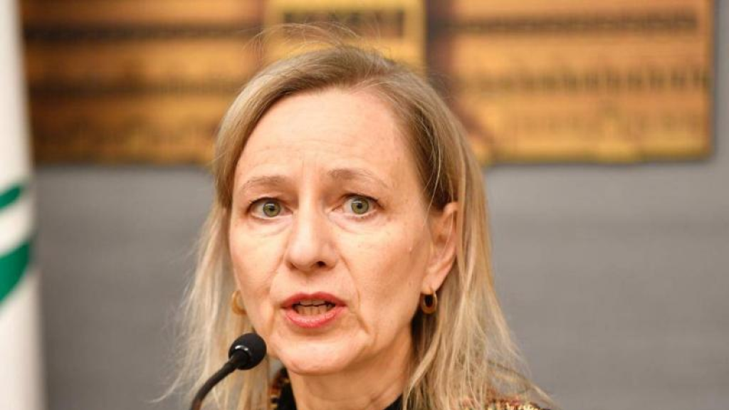 غضب في مُخيّمات لبنان ضد كلاوس