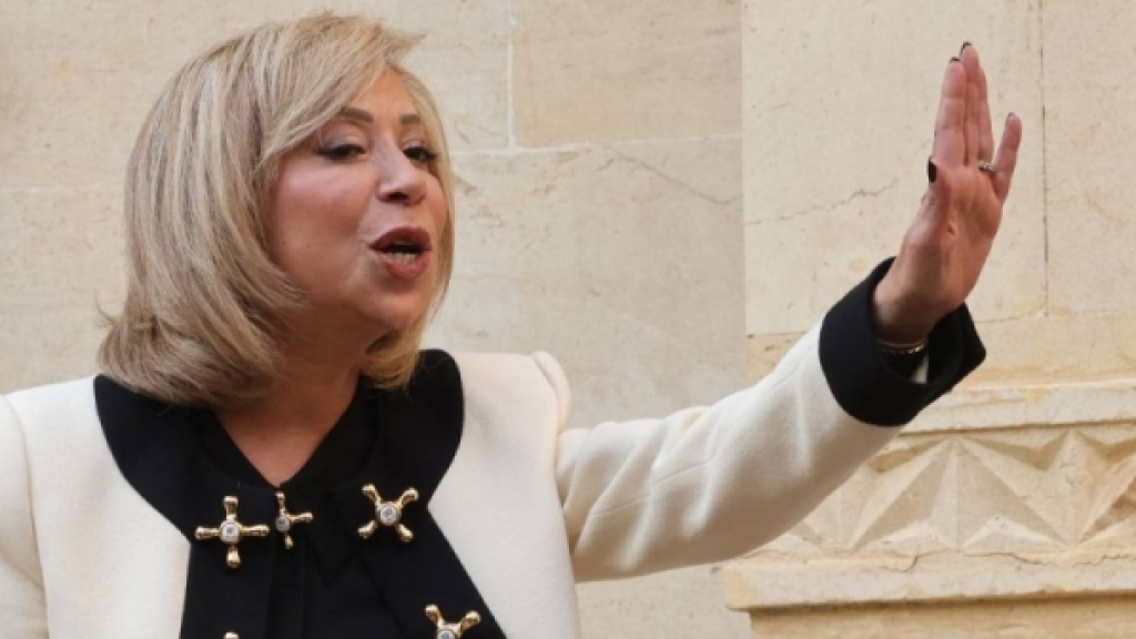 في أسواف بيروت.. السيدة الأولى تتسوق من دون مرافقة