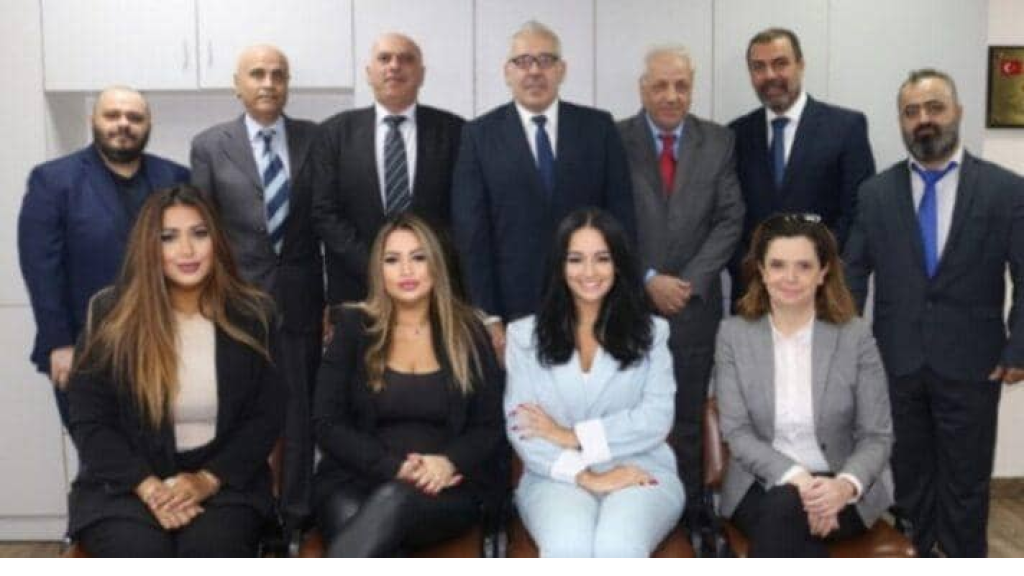 النقيب باتريك ناكوزي نقيبا ل نقابة مصممي الغرافيك 