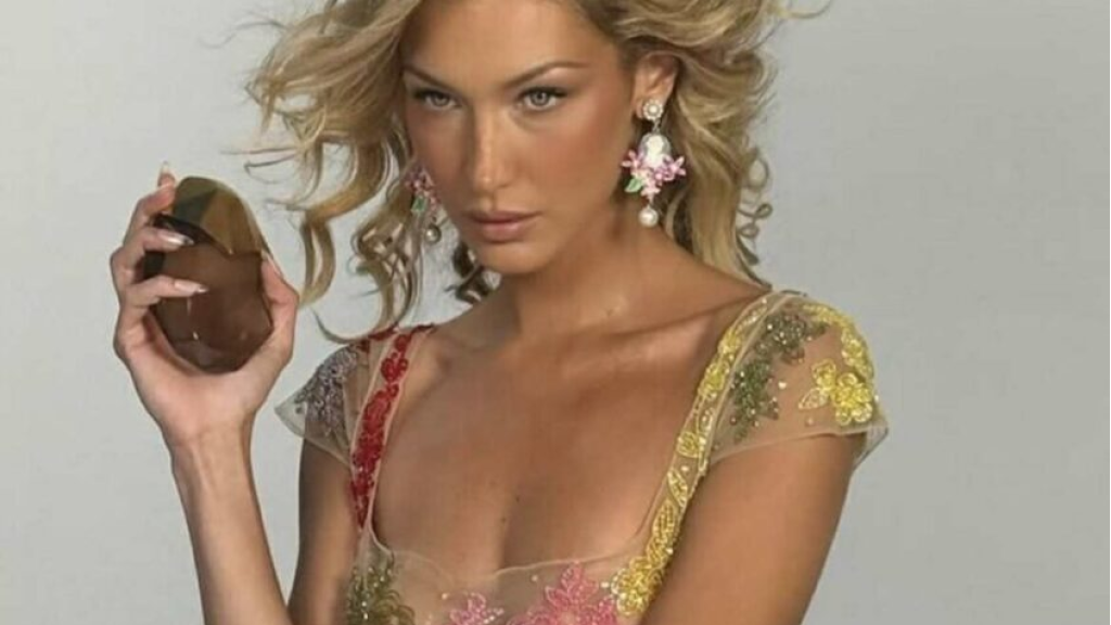 بيلا حديد تعترف بقلقها من مرضها المزمن