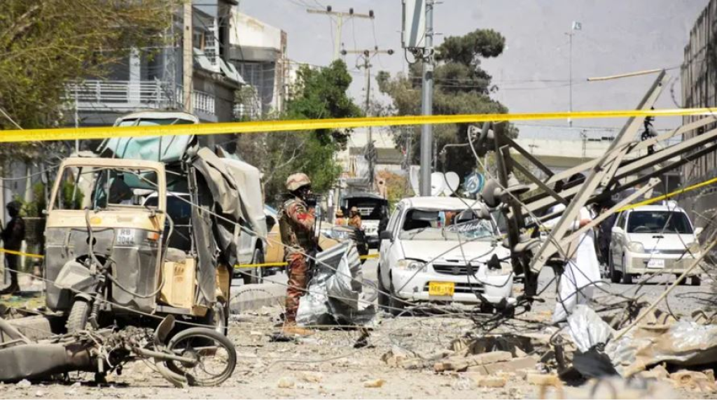 3 قتلى بتفجير انتحاري في باكستان