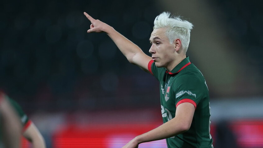 لاعب روسي يتجاهل راتبا فلكيا من الدوري السعودي