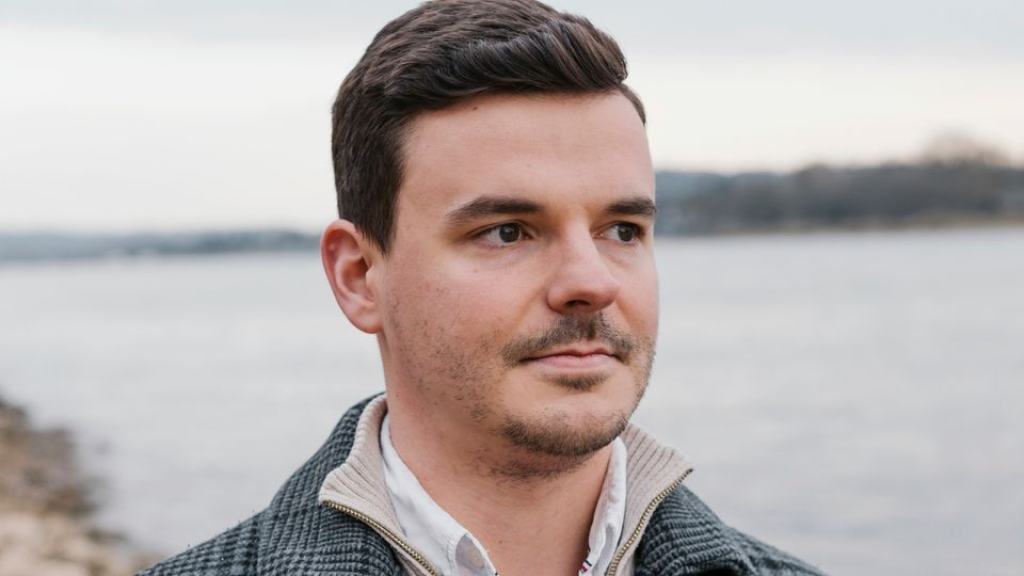 العثور على نجم ألماني ميتا في شقته